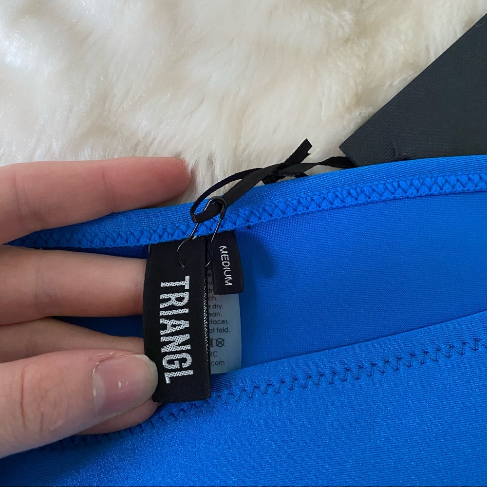 NWT triangl cheeky bikini bottoms- size medium - Picture 4 of 5